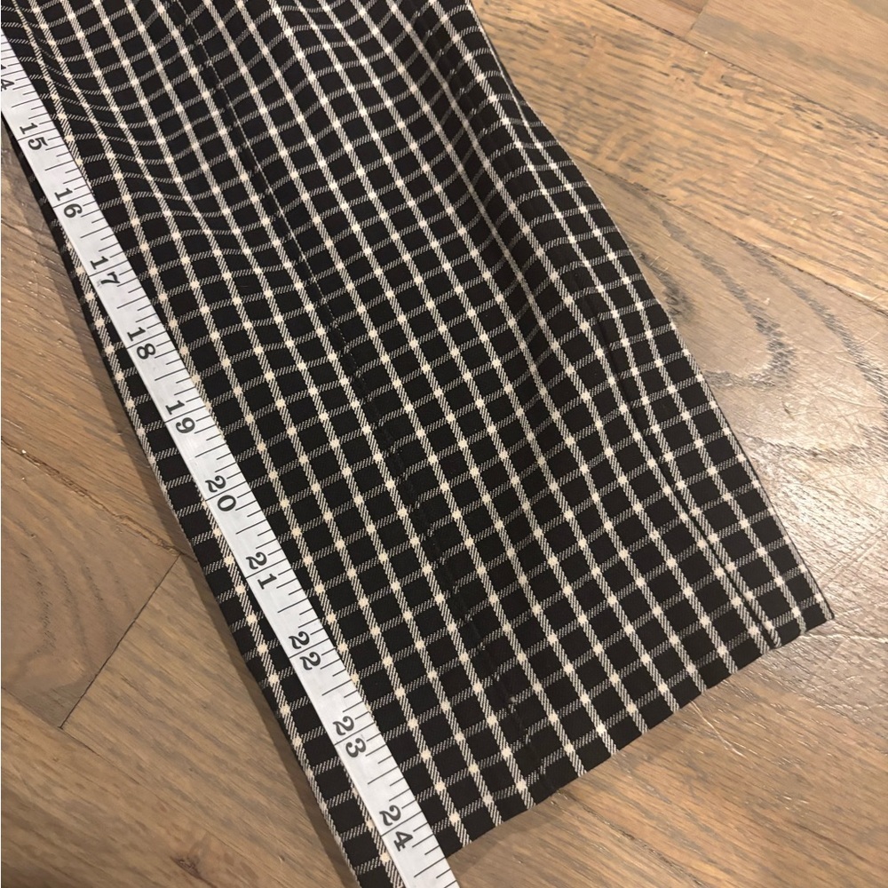 Anthropologie Black and White Essential Slim. XS - Picture 9 of 9